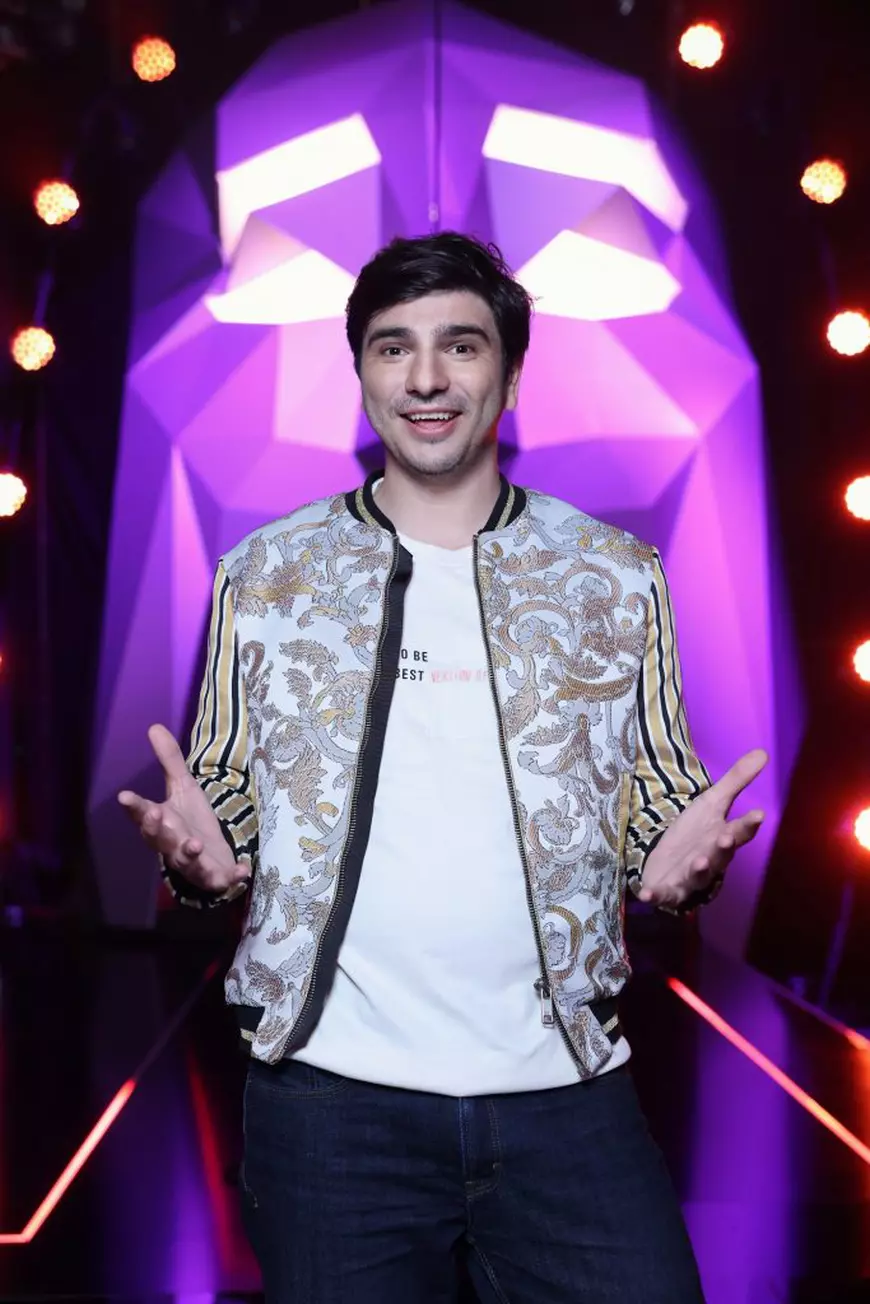 Horia Brenciu și actorul Alex Bogdan, detectivi în sezonul 2 „Masked Singer România!”