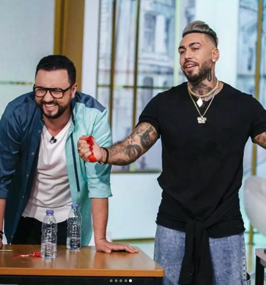 Alex Velea a răbufnit în emisiunea lui Dan Capatos. „Dacă aș fi vorbit eu de Andra, cum a zis Măruță de Antonia?”