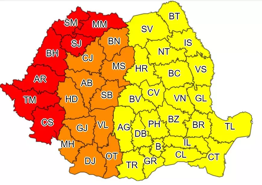 Vestul României intră astăzi în cod roșu de caniculă. Sfaturi pentru a te proteja de temperaturile ridicate