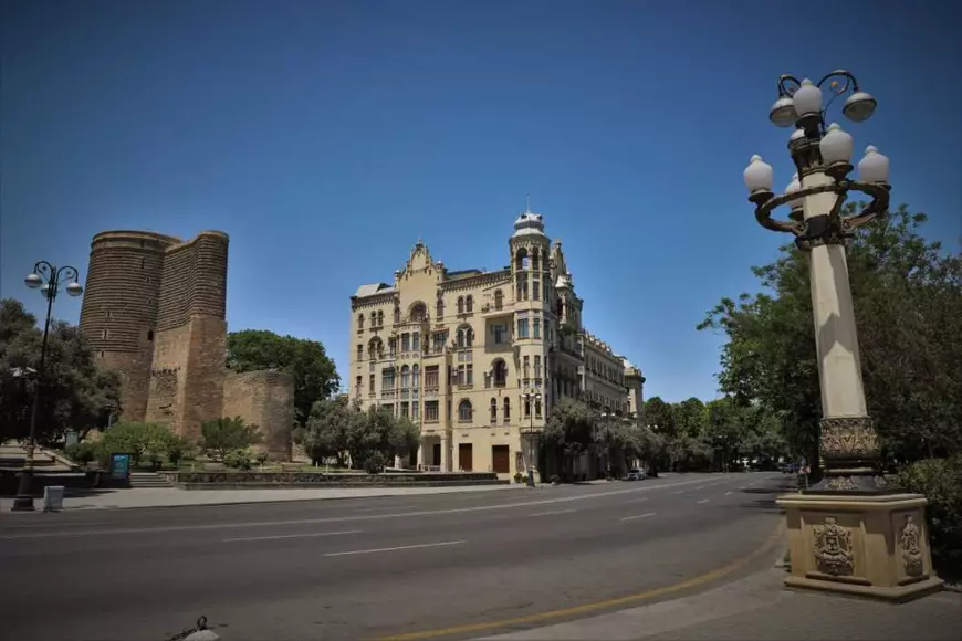 Euronews: „Locuri de neratat în orașele Euro 2020”. O librărie, recomandată suporterilor care vin la București