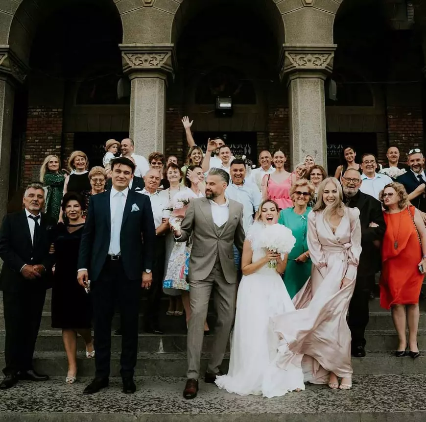 De ce au lipsit Gabriela și Dani Oțil de la nunta Roxanei Ionescu și a lui Tinu Vidaicu, nașii lor