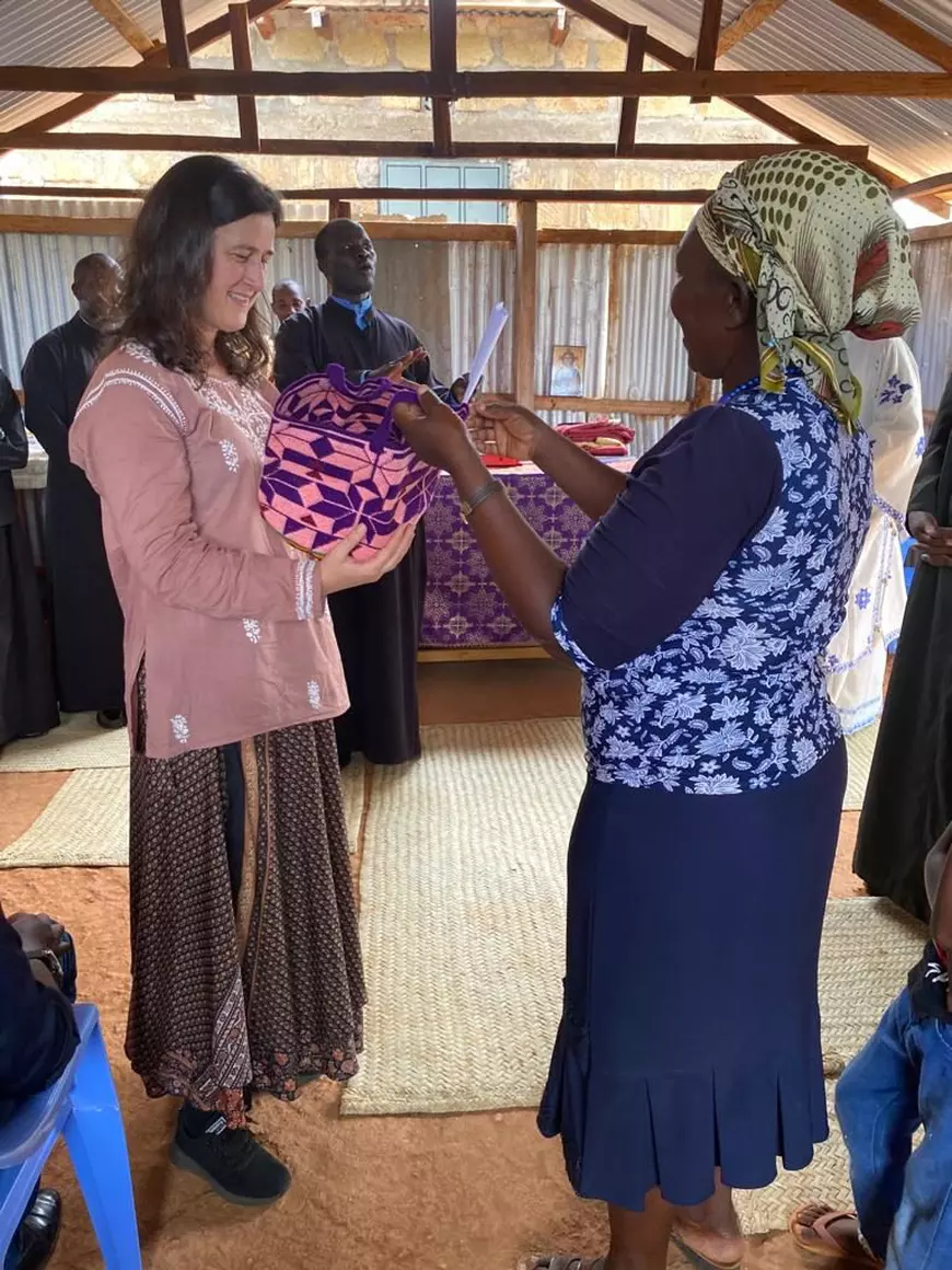 Povestea româncei care ajută copiii din Kenya. Cum Veronica a devenit Mwende