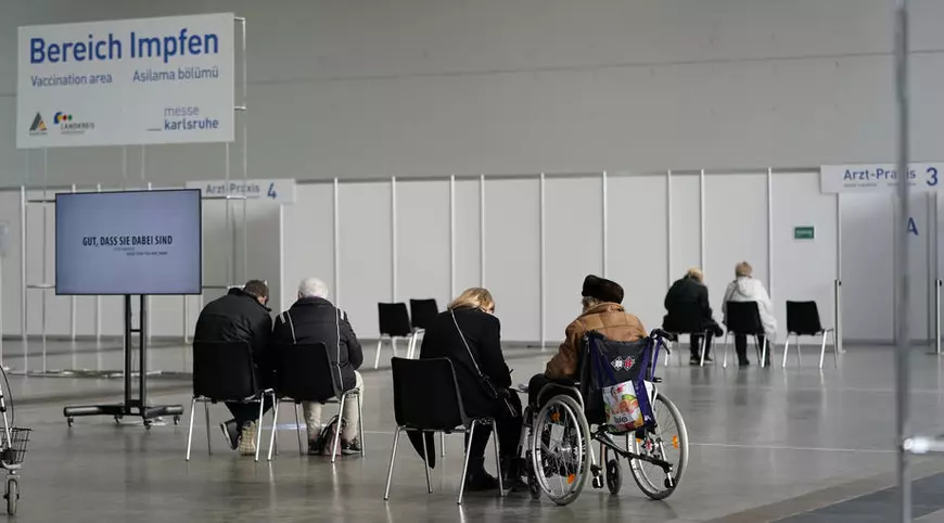 Povestea „melcului tocilar”. Cum a ajuns Germania de la o „rușine națională” la 50% vaccinați