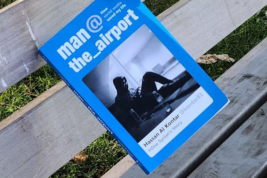Prizonier în aeroport. Viața timp de șapte luni a unui om care a fugit de războiul de acasă: dormit pe jos și dușuri în toaletă