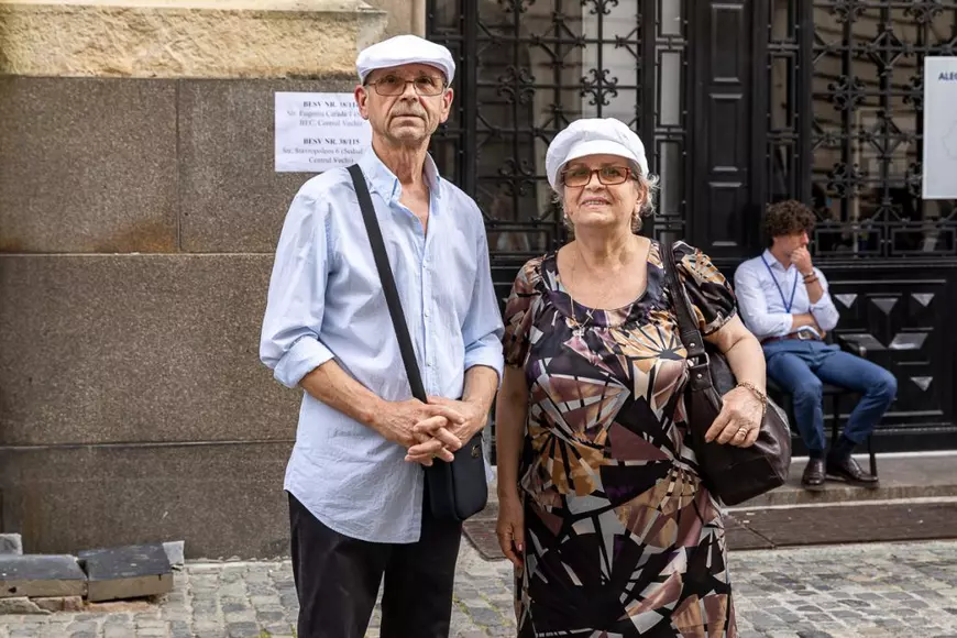 Speranțele și temerile cetățenilor din diaspora Republicii Moldova, care au votat la București. „Să dispară toată vama de la Prut”