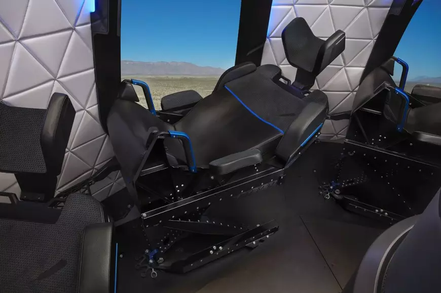 Miliardarul Jeff Bezos și-a încheiat călătoria în spațiu. „Este cea mai bună zi din viața mea”