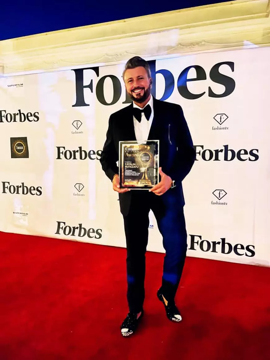 Prin ce trece Cătălin Botezatu, după ce a mers la Cannes. „Toată această nebunie și-a pus amprenta asupra mea”