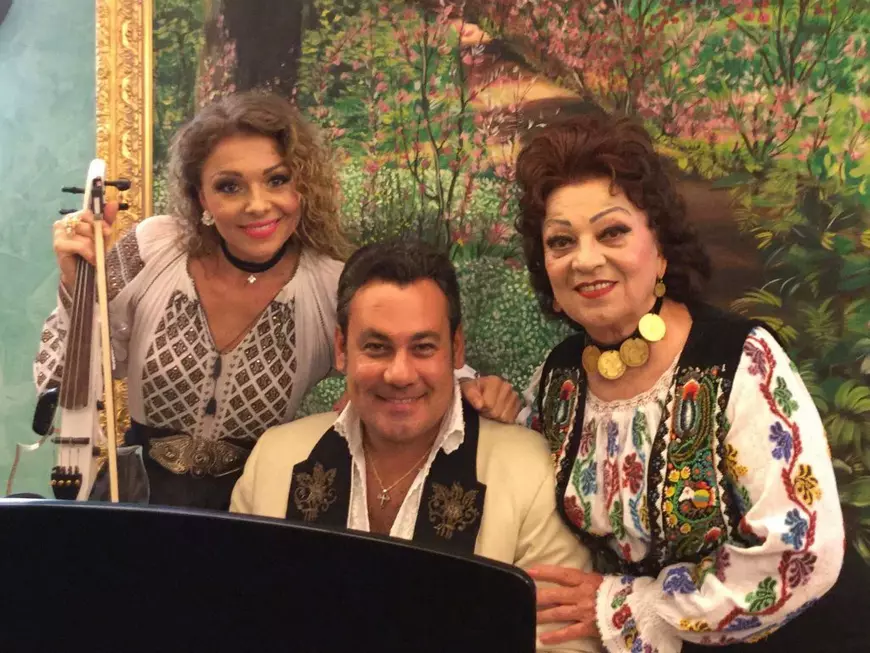 Maria Ciobanu s-a întors în România. Artista va cânta la botezul nepotului Stelianei Sima