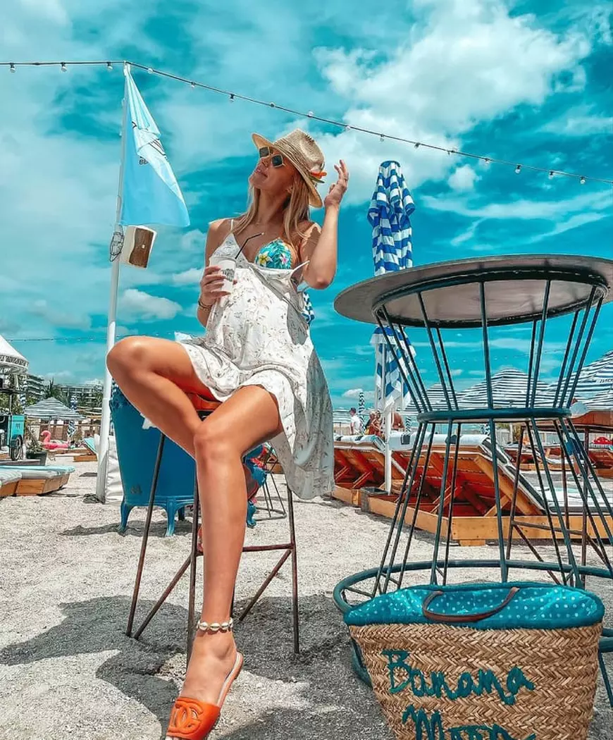 Cum arată soția lui Dani Oțil, cu o lună înainte de a naște. Gabriela a luat în greutate 13 kilograme