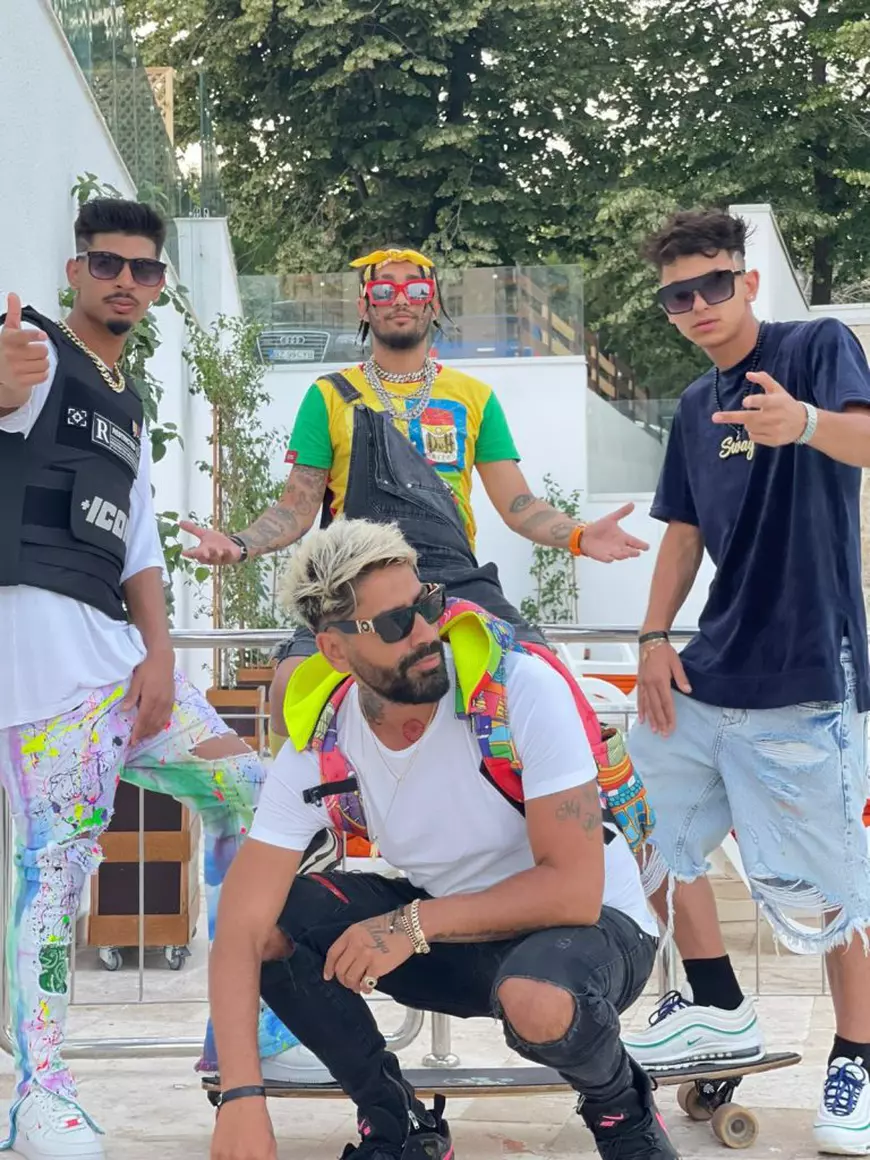 Connect-R i-a luat sub aripa lui pe băieții din trupa „Ghetto Gang”. Ce melodie au lansat împreună
