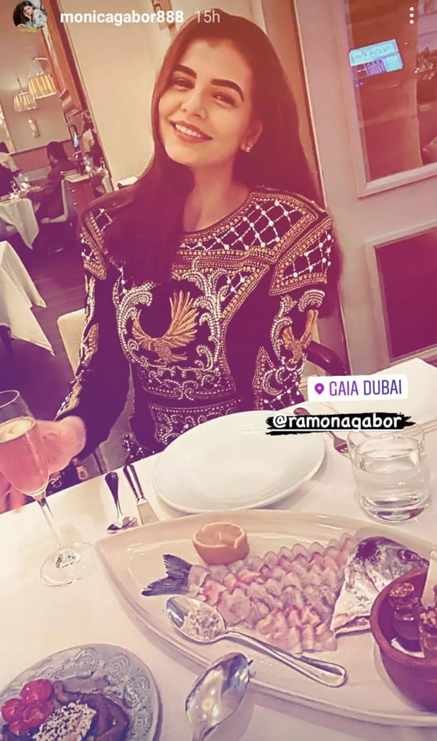 Cum a apărut Monica Gabor la un restaurant de lux din Dubai. Nu a mers singură, ci însoțită