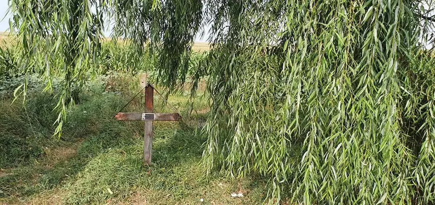 Drumul crucilor. Sunt 564 de cruci pe DN2 între București și Bacău, mai multe decât cele 550 de borne kilometrice dus-întors