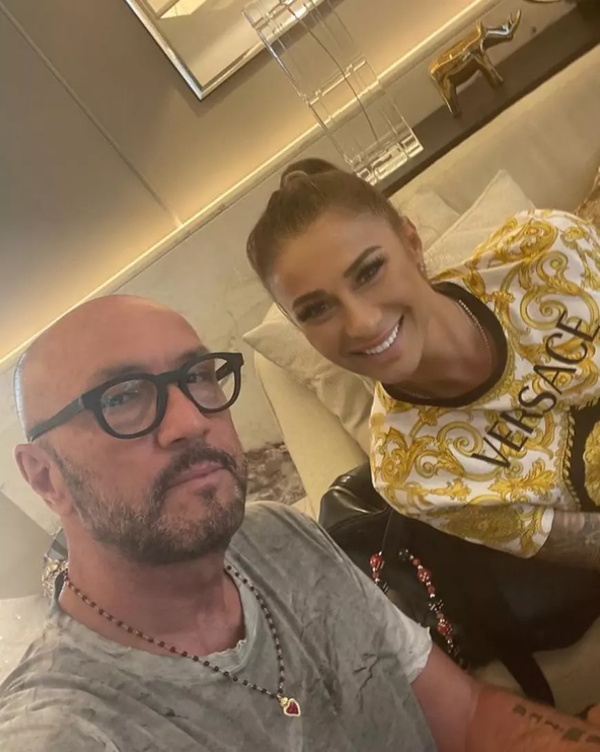 Cu ce bărbat celebru s-a afișat Anamaria Prodan în Dubai, după zvonurile divorțului de Reghecampf. Și el a fost la un pas de separare de soție