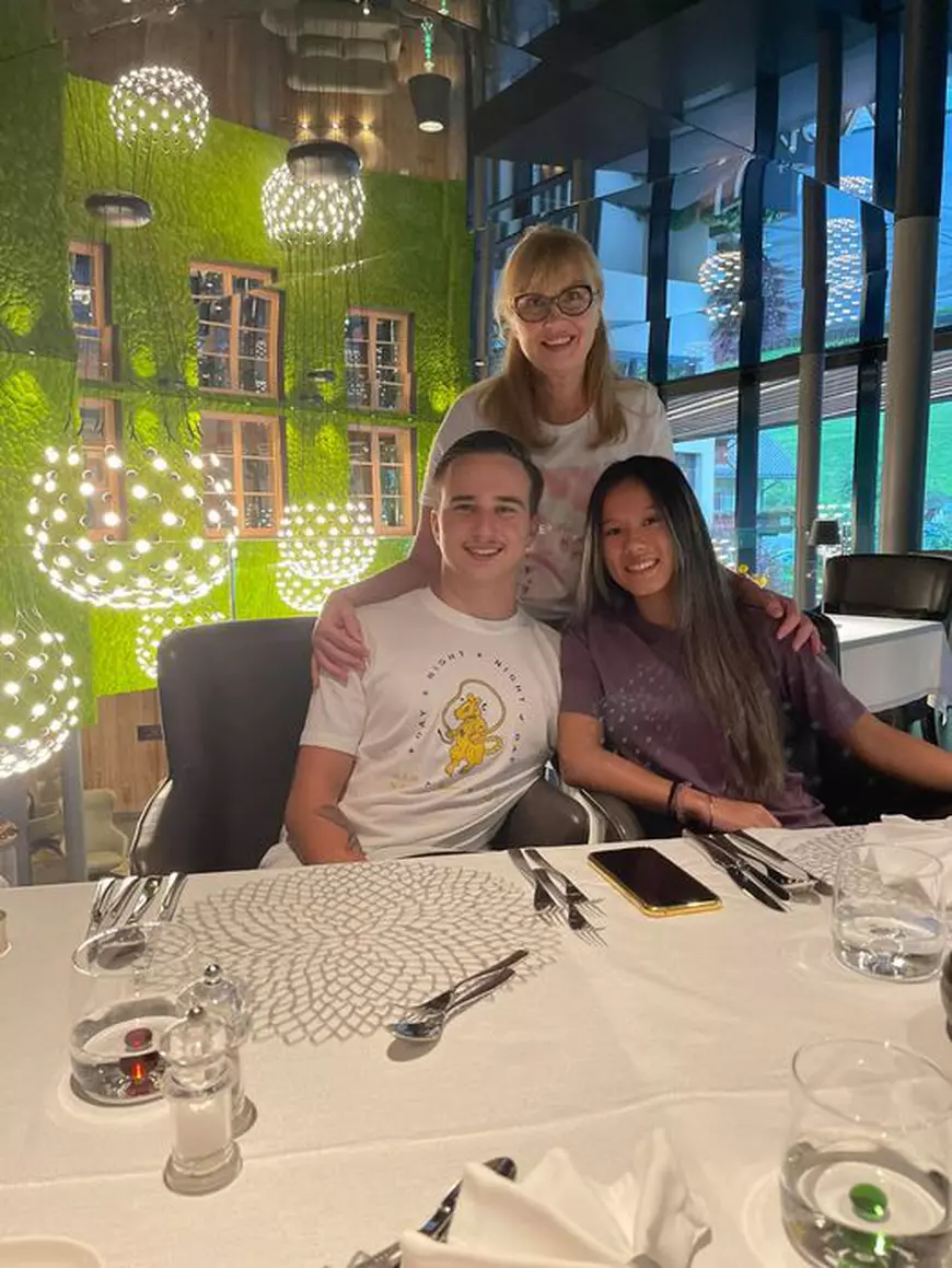 Cine e Asiana Peng, noua iubită a lui Luca Reghecampf. Are 21 de ani și a făcut parte din lumea gimnasticii
