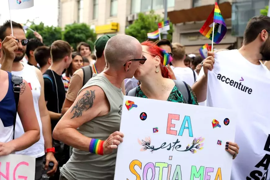 Andrew Noble, ambasadorul britanic, mesaj pentru români despre drepturile LGBT: „Nu cred că o societate e cu adevărat liberă, dacă milioane de oameni nu pot să-și trăiască adevărata viață”