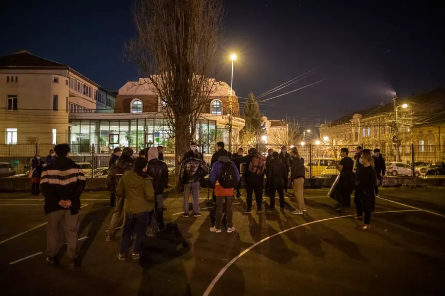 „România va avea 10.000 de cereri de azil din Afganistan, de patru ori mai mult decât acum”