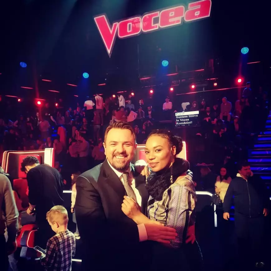 Julie Mayaya s-a despărțit de iubit, deși aveau planuri de nuntă. „Sunt singură și mă simt foarte bine așa”