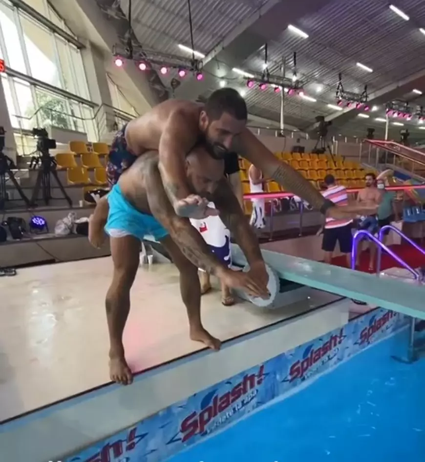 Imagini cu Giani Kiriță și Cătălin Cazacu de la antrenamentele „Splash! Vedete la apă”