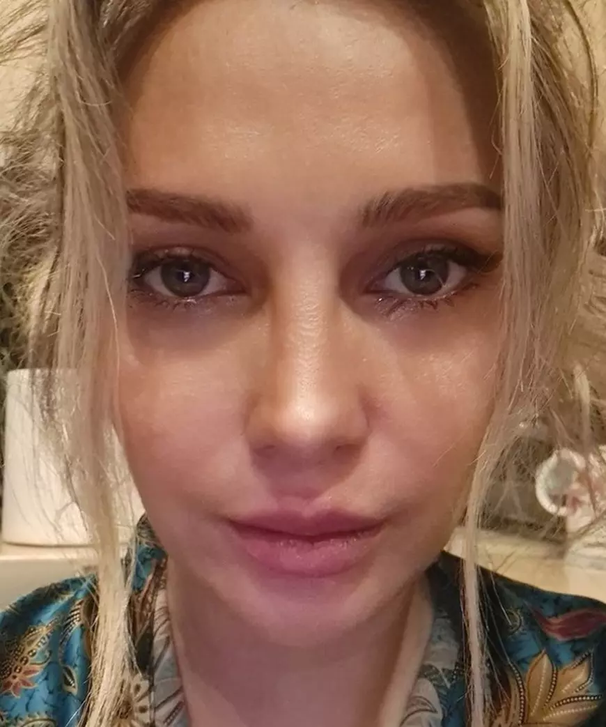 Lora s-a pozat plângând. Care e motivul: „Nu știu cine are nevoie să vadă asta”