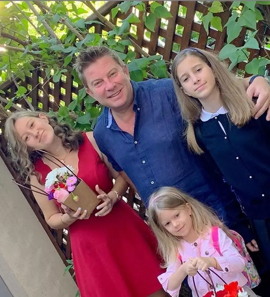 Regula pe care Pavel Bartoș o respectă în familia lui. „Am învățat de la cei bătrâni asta. Sebastian Papaiani îmi spunea”