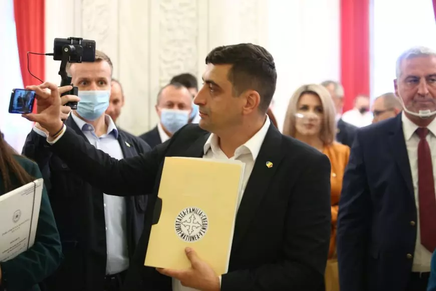 INTERVIU | AUR, marele câștigător al crizei politice. Șeful INSCOP: „George Simion s-a trezit cu o șansă extraordinară și o exploatează”