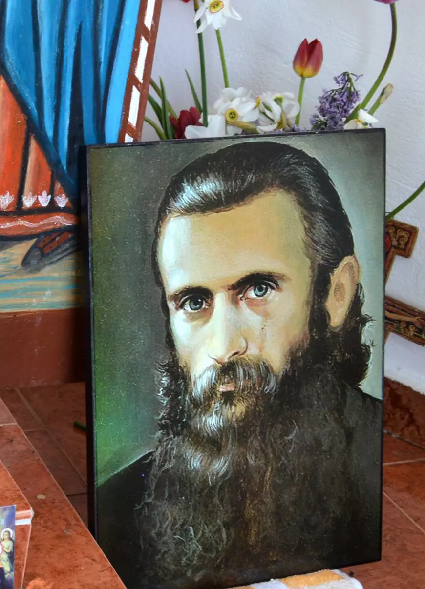 Cum a ajuns o firmă IT cu un singur angajat să declare o cifră de afaceri peste Microsoft România. Ce rol joacă marca Arsenie Boca