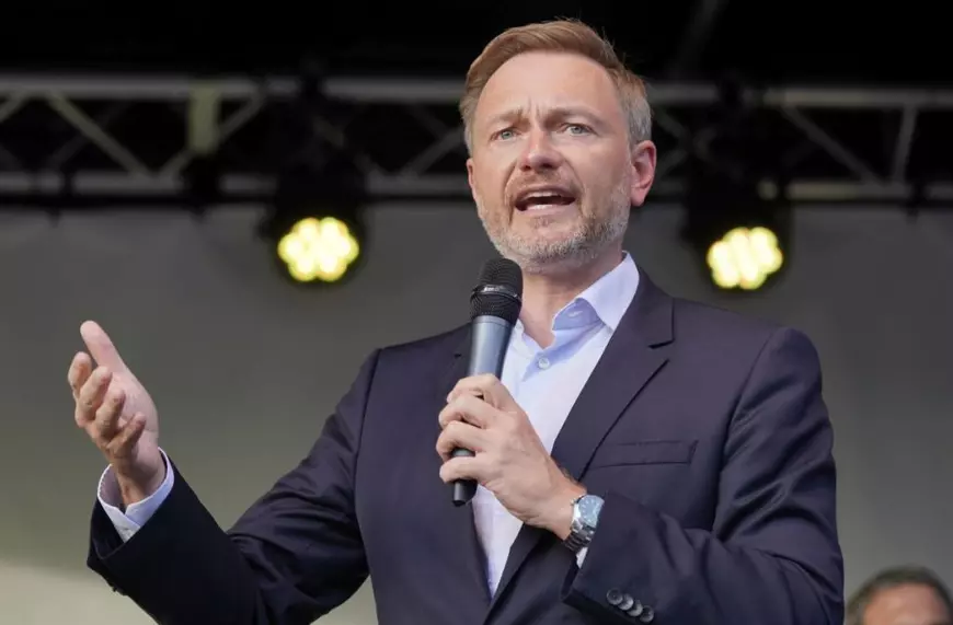 Cine va fi viitorul cancelar al Germaniei: „Mașina Scholz” și inadecvatul Laschet se văd amândoi succesori ai lui Merkel