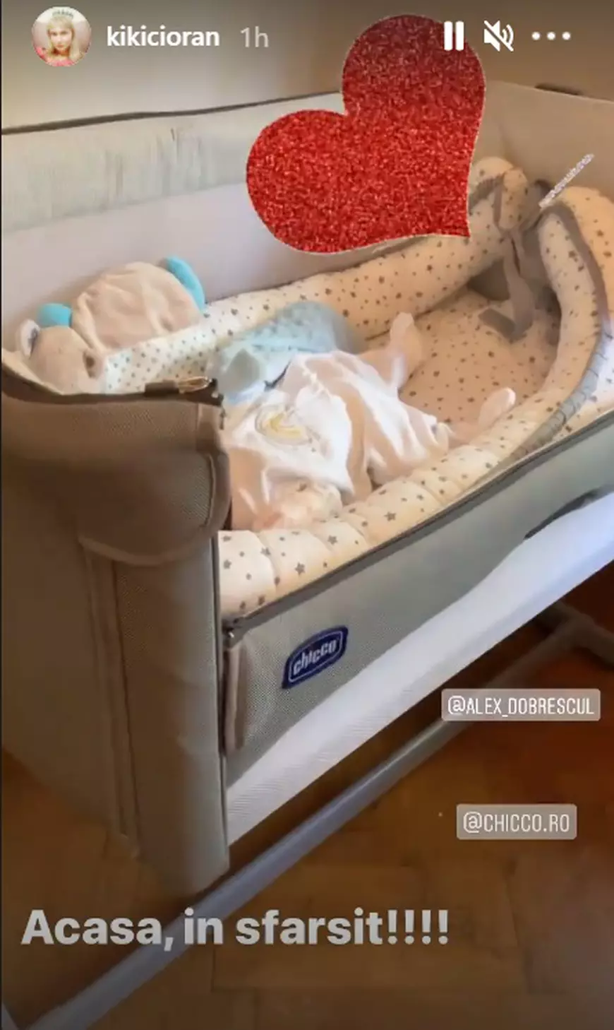 Fetița Cristinei Cioran a fost externată din spital la o lună și jumătate de la naștere. Prima imagine cu Ema acasă