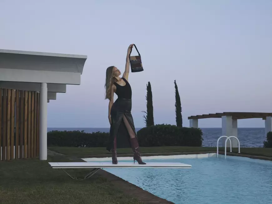 Genți la modă pentru zilele de toamnă