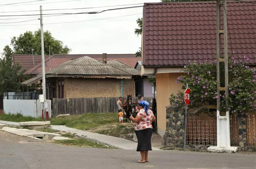 Bebeluș ajuns la ATI după ce a fost bătut de tatăl violent, iar poliția nu s-a implicat să o salveze pe mamă din casă