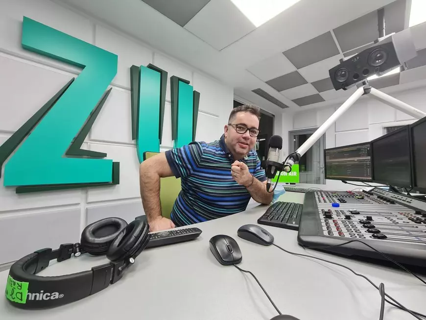 Flick Domnul Rimă ia o pauză de la radio  pentru a se dedica exclusiv proiectelor sale personale