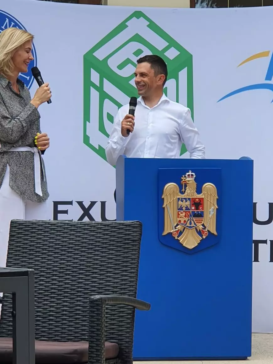 Roxana Ciuhulescu, despre jobul la stat alături de ministrul Eduard Novak: „Salariile sunt altfel decât la privat”