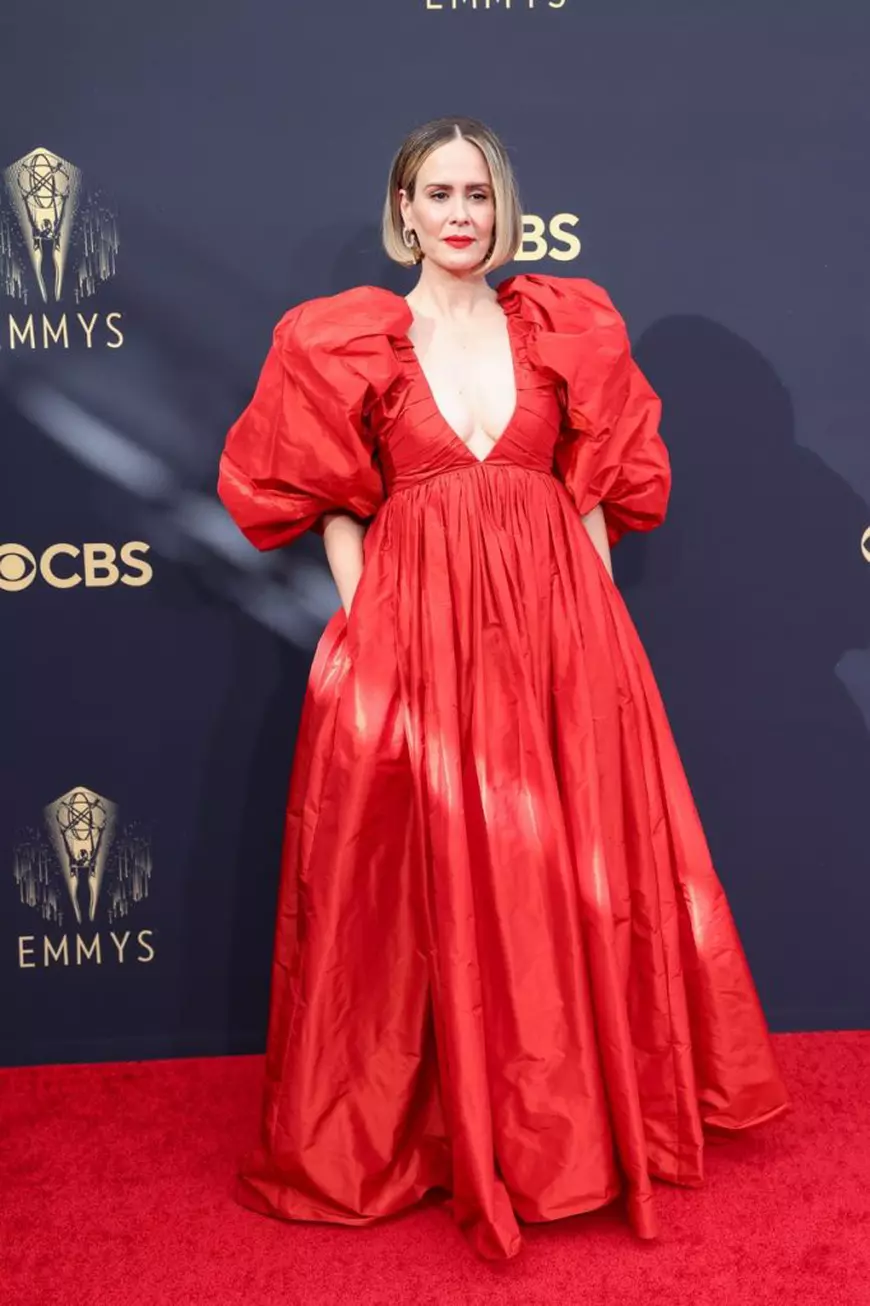 Ținute îndrăznețe la Premiile Emmy 2021. Catherine Zeta-Jones și Kate Winslet au surprins pe covorul roșu