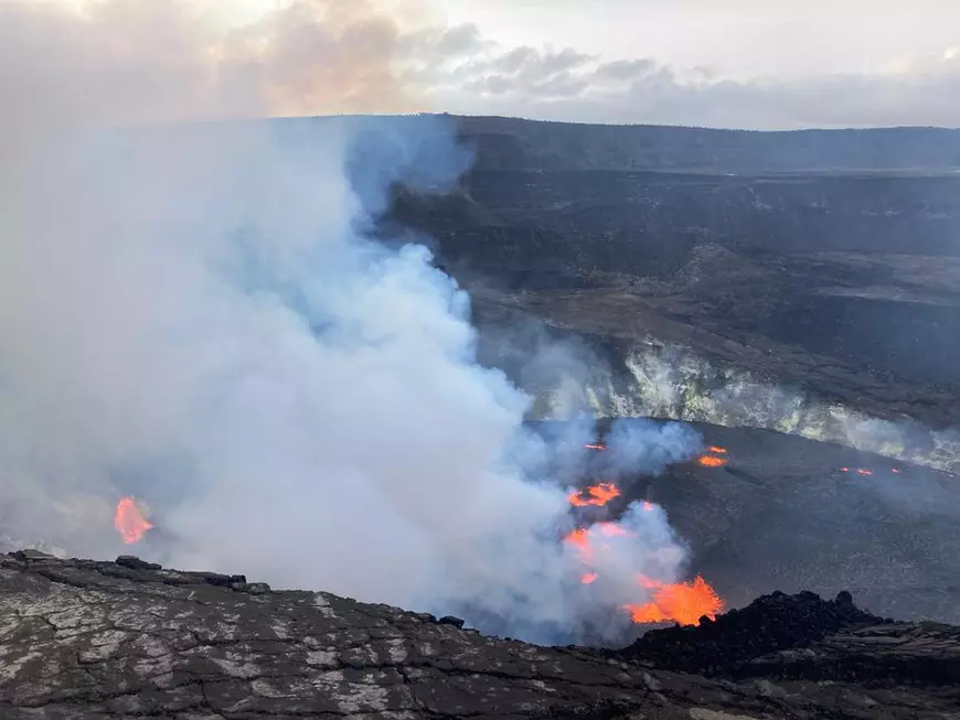 „Cod roșu” de alertă în Hawaii, după erupția vulcanului Kilauea