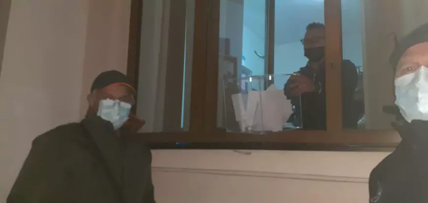 Consilierii locali din Bârlad votează de la fereastră! De ce întrerup ședințele online pentru un drum până la primărie