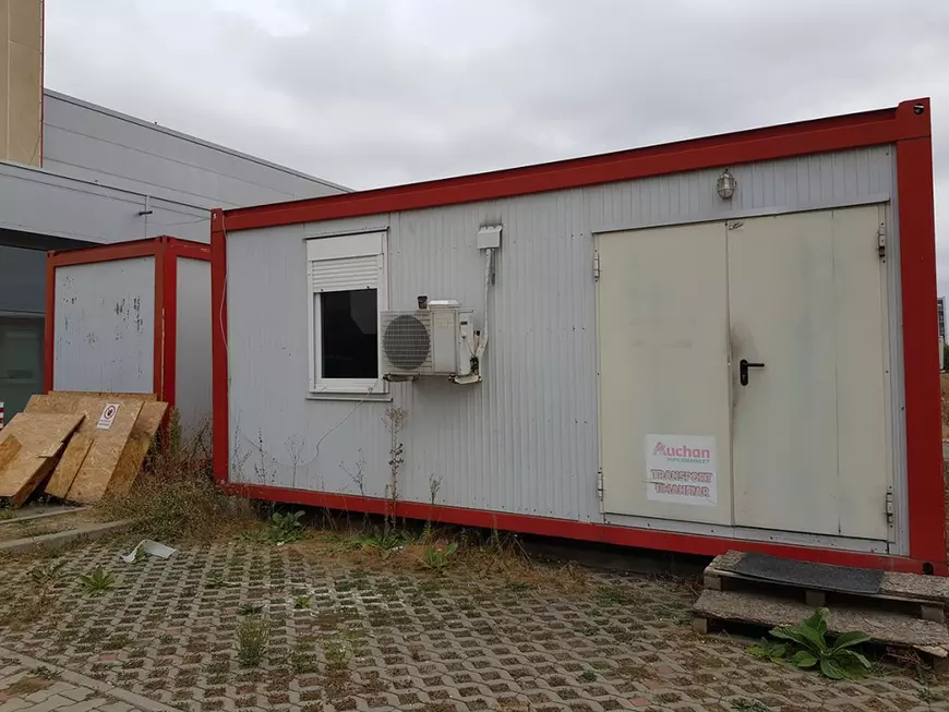 IMAGINI DIN SPITALELE PUSTII. 750 de paturi în „modulare”, destinate bolnavilor de COVID din Bucureşti, abandonate de autorități