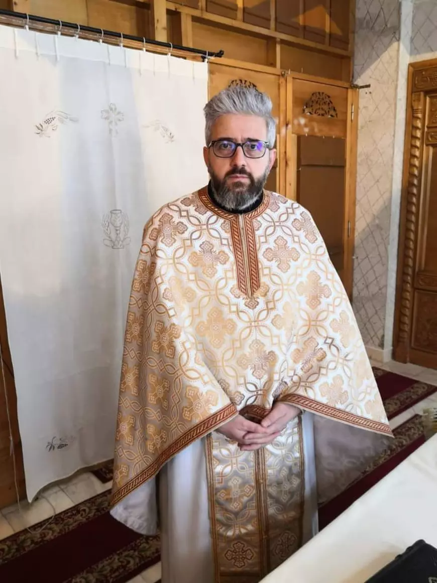 „Vaccinarea este un gest de iubire față de comunitate”. Doi preoți ortodocși explică de ce s-au implicat în informarea credincioșilor