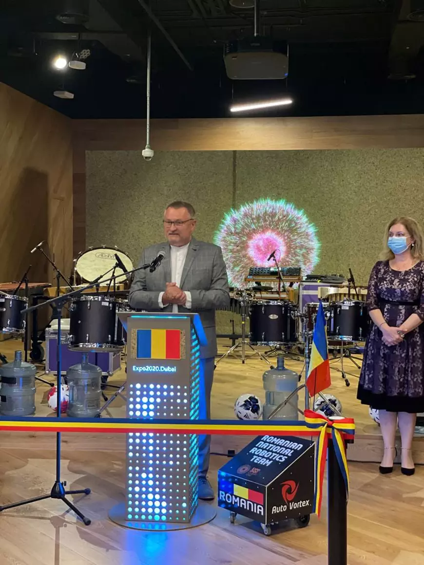 Cum e să vizitezi viitorul a 15 țări în trei zile, într-o aventură ruptă din filmele SF