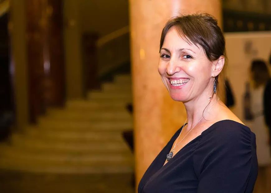 „Când ești supraviețuitorul unui orfelinat, faptul că încă poți zâmbi e un succes”. Muzeul care arată rana abandonului în România