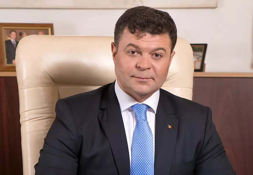 Apelul celor mai importanți rectori din țară către studenți: Vaccinați-vă!