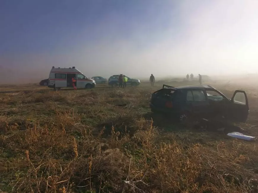 Un adolescent de 17 ani a murit, iar fratele său de 16 ani a fost rănit într-un accident. Victimele, localizate după telefon