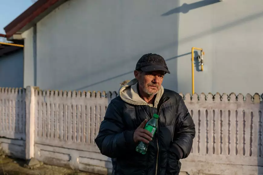 REPORTAJ. În comuna doljeană unde se ridică cel mai mare centru de date din țară, oamenii visează la apă potabilă și canalizare