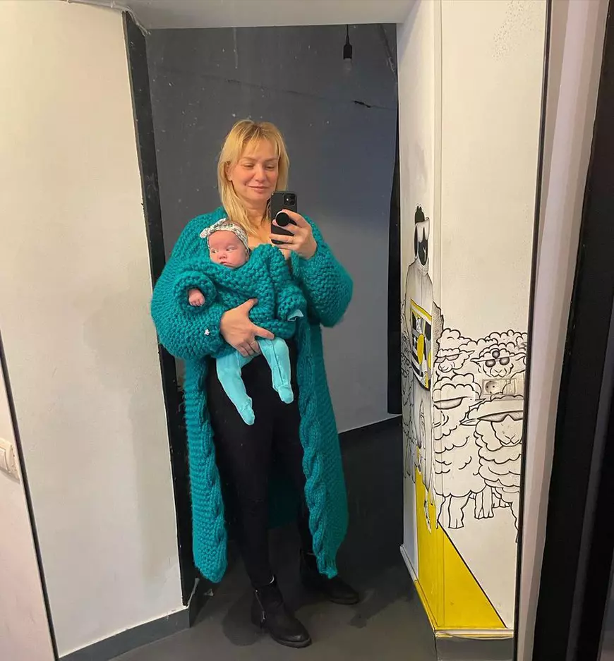 Cum arată fetița Cristinei Cioran la aproape 5 luni de când s-a născut prematur. Imaginea care i-a cucerit pe internauți