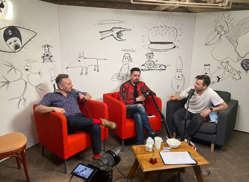 Canalul YouTube de podcasturi HappyFish TV a înregistrat o spectaculoasă creștere organică de 340% în urma parteneriatului cu Ringier România