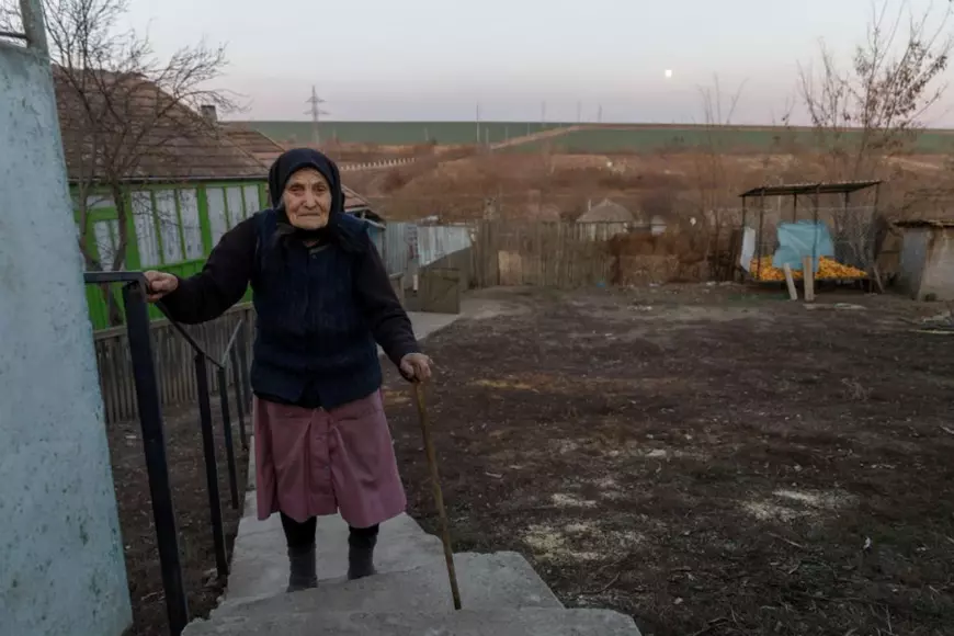 Urarea de 1 Decembrie a femeii centenare, care vede cum țara sa se topește: „Să trăiţi mai mult ca mine, că nu mi-i ciudă!”