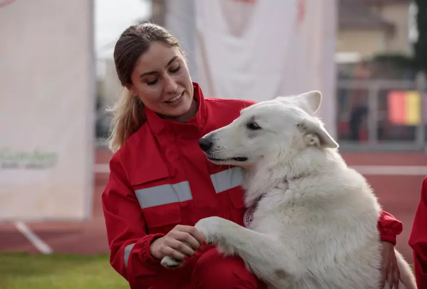 Oana Marica și Esatos