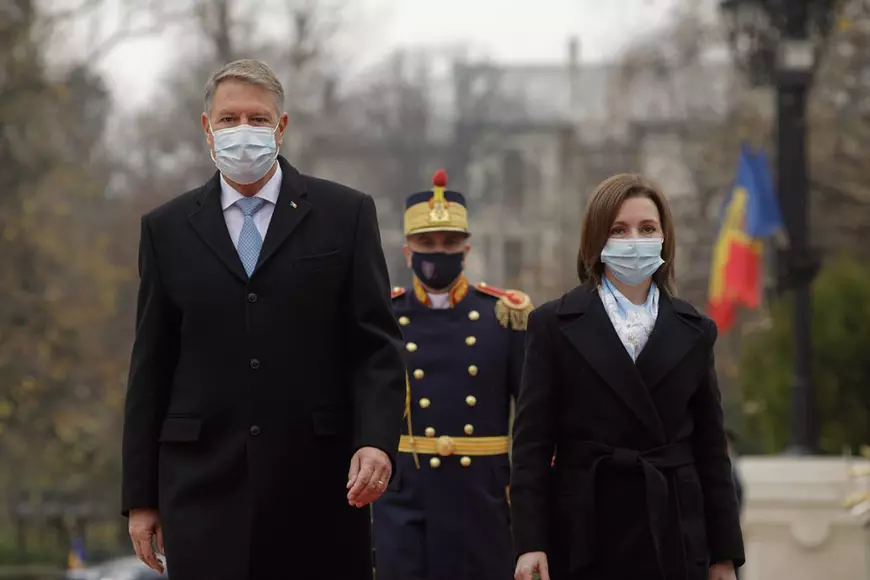 Maia Sandu, primită de Klaus Iohannis la Palatul Cotroceni: „România este cel mai mare donator de vaccin pentru noi”