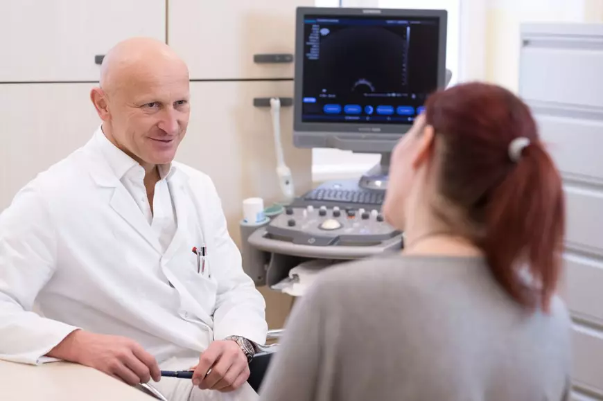 Șapte motive pentru care românii aleg tratamentul oncologic în spitalele private PremiQaMed din Viena