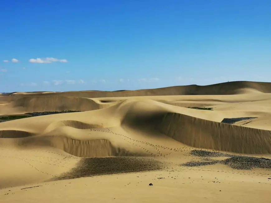 O plajă dintr-o zonă protejată, amenințată de apetitul sexual al turiștilor