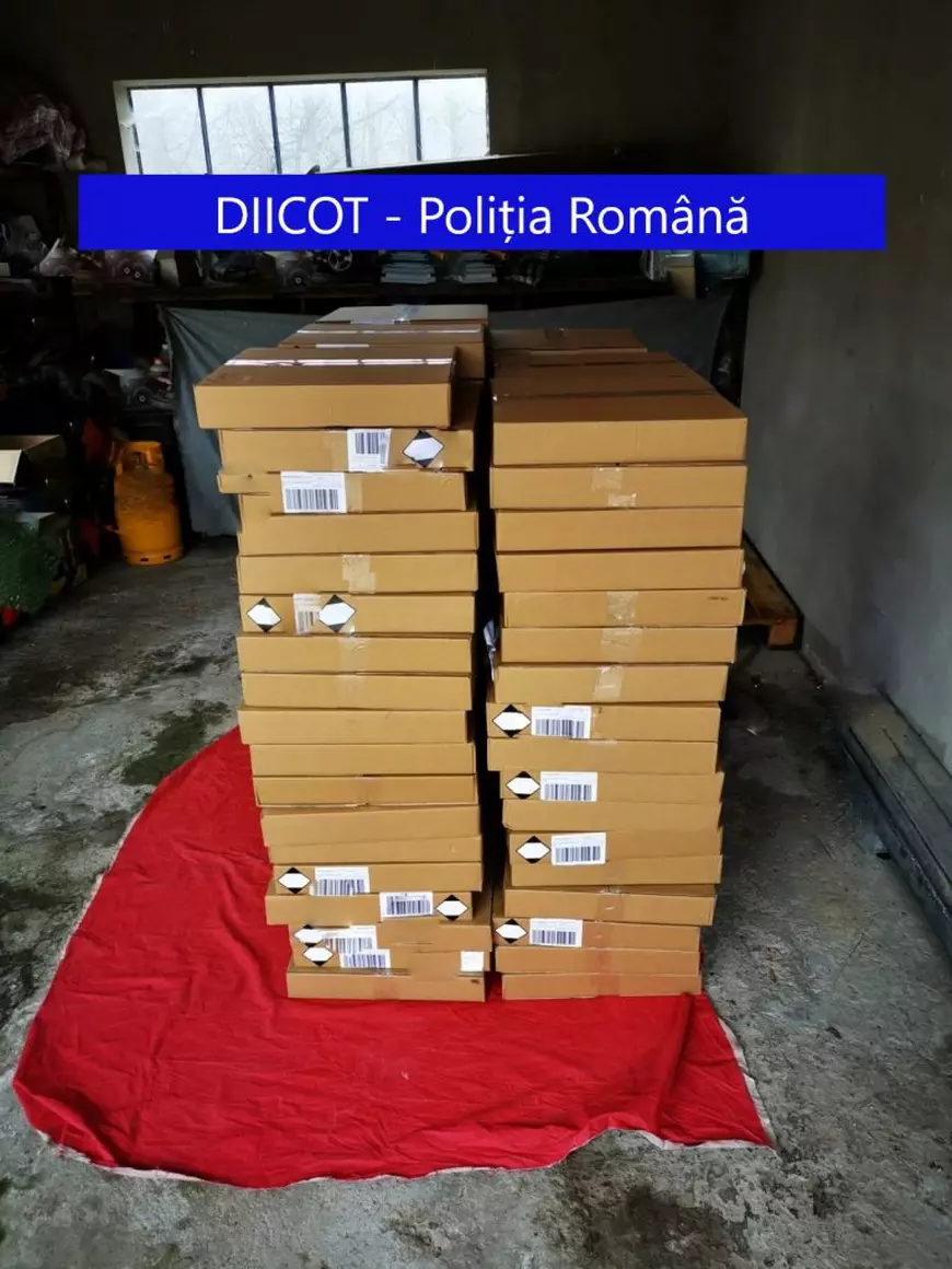 Șoferi de TIR din Argeș și Dâmbovița, spaima Europei timp de 6 ani. 1,3 milioane de euro pagubă, furau de la alți camionagii